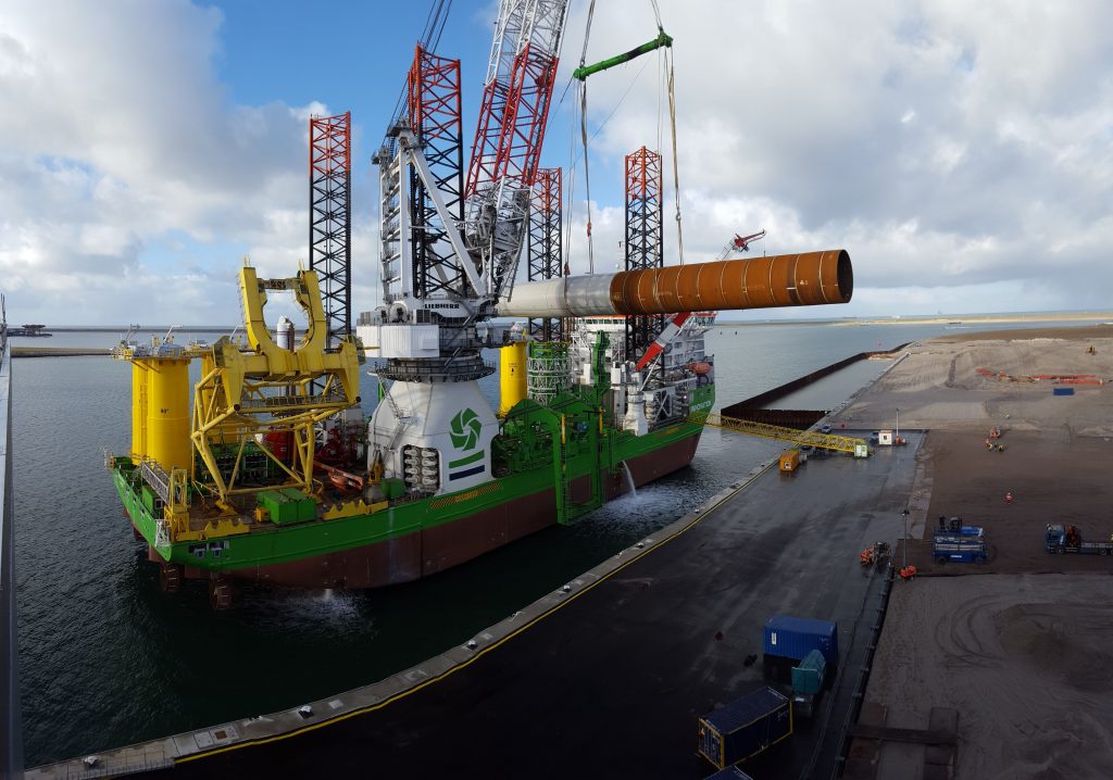 First monopile loaded onto sea-going vessel at Sif’s Maasvlakte 2 location